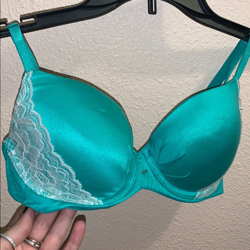 Victoria’s Secret Green Bra